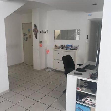 דופלקס משפחתי בשכונת מנחם בגין Apartment Ramla Екстериор снимка