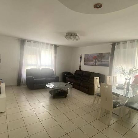 דופלקס משפחתי בשכונת מנחם בגין Apartment Ramla Екстериор снимка